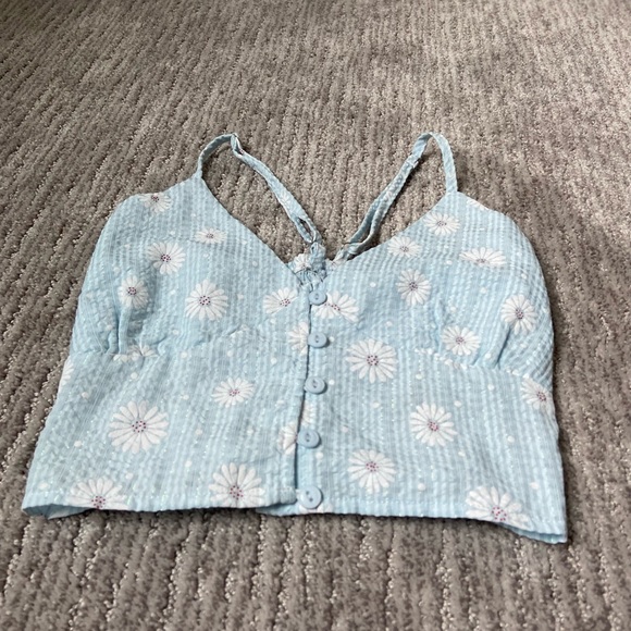 Hollister flower pattern tank top. - Picture 3 of 6